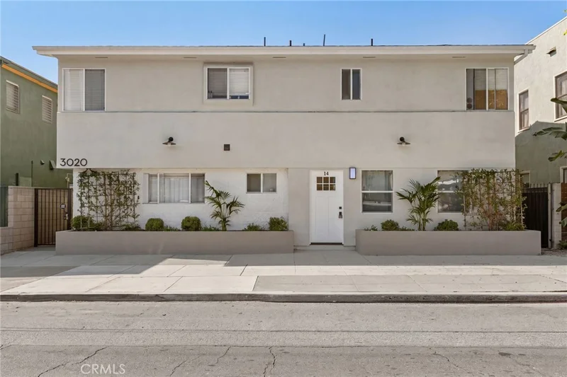 3020 #9 E 3rd 9 photo 2