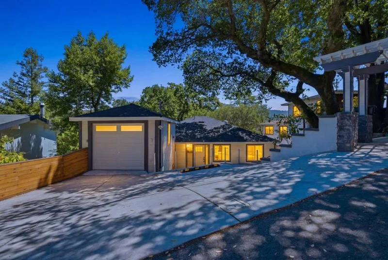 30 Fair Drive