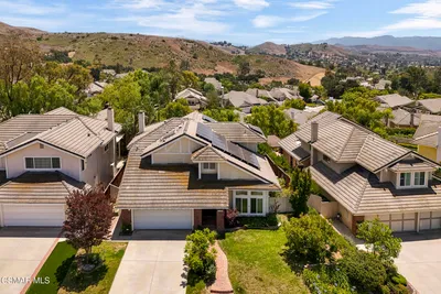 6626 Oak Forest Drive