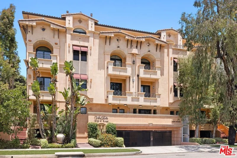 16123 W Sunset Boulevard 105