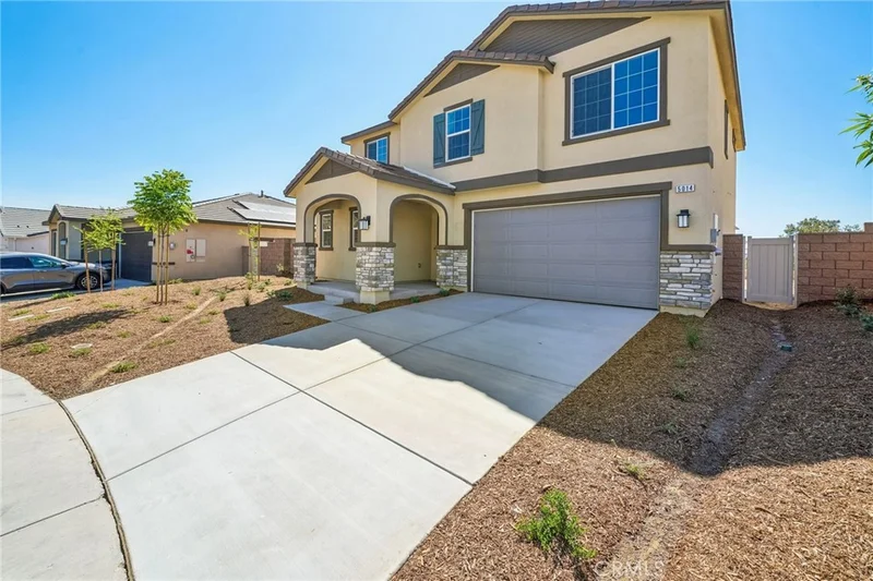 5014 Napoli Way photo 2