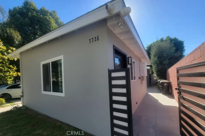 7735 Rhea Avenue photo 2