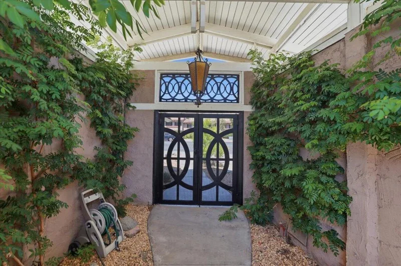 46420 Ryway Place 1 & 2 photo 2