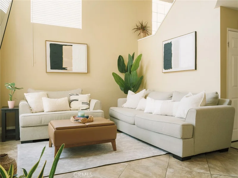 1093 S Sundance, Anaheim, CA 92808