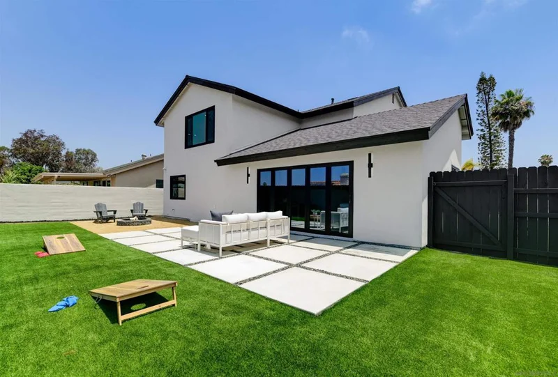 7906 Hemphill Dr, San Diego, CA 92126