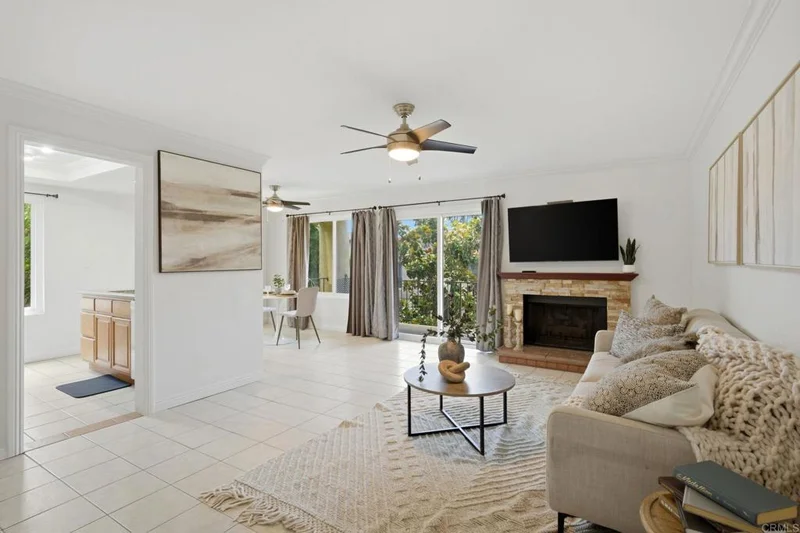 1029 Ficus