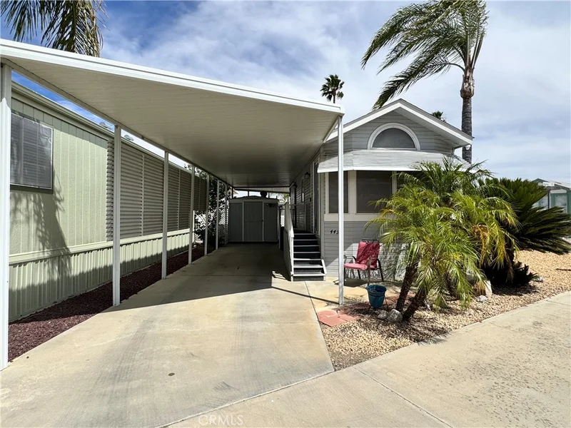 Photo 2 of 1295 S Cawston 443