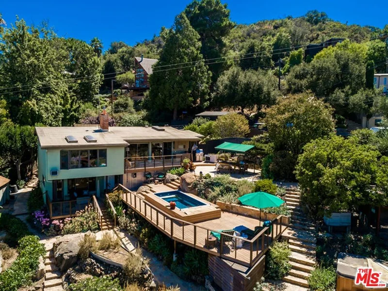 19933 Summit Drive, Topanga, CA 90290