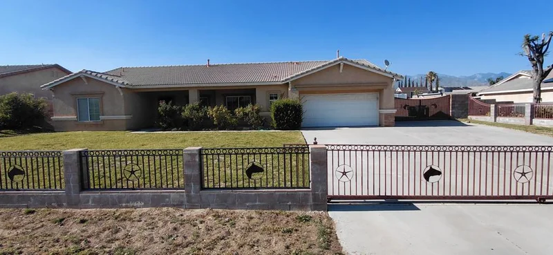 1523 Bryan Street photo 2