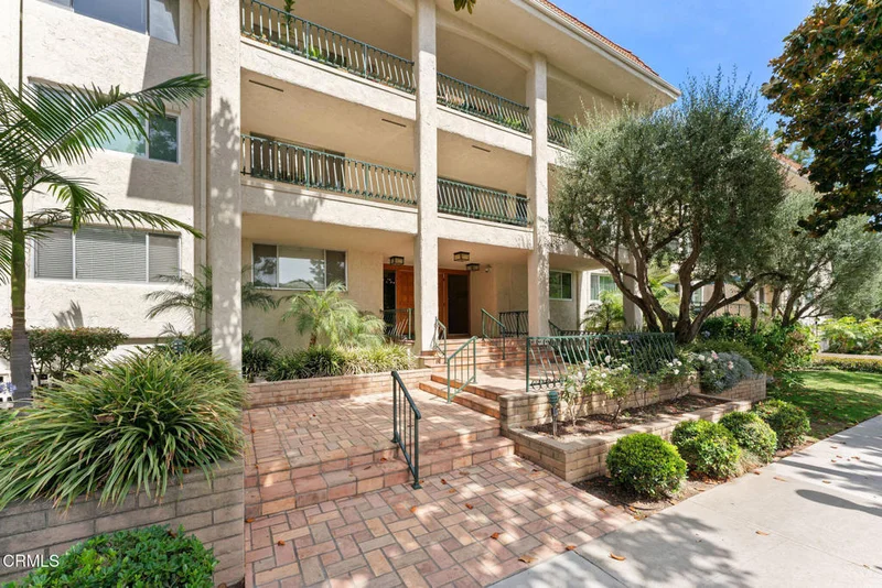 420 S Madison Avenue 105, Pasadena, CA 91101