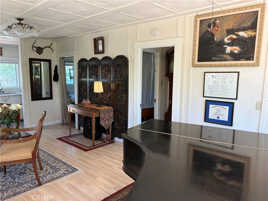 Interior 2