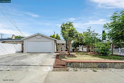 1446 Sunshine Dr.
