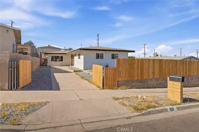 937 E Elizabeth