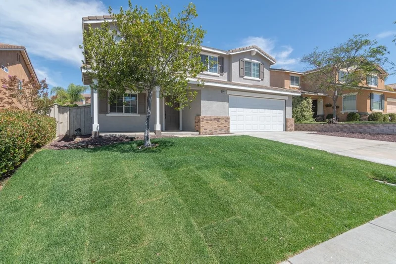 32614 Via Perales