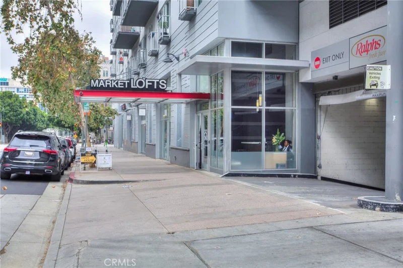 645 W 9th 742, Los Angeles, CA 90015
