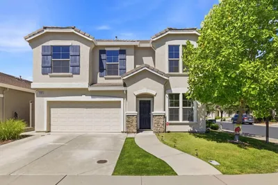 3560 Trentino Street photo 2