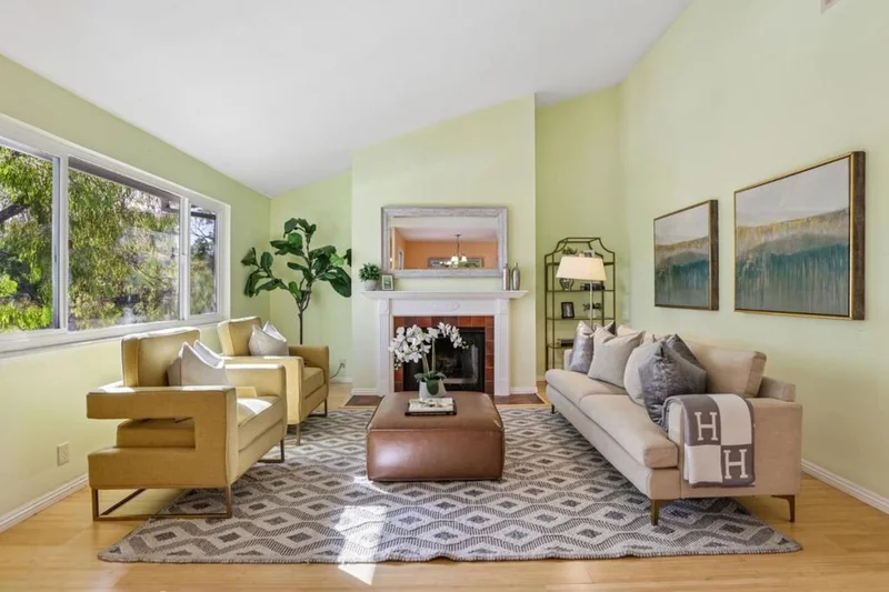 63 Silcreek Drive