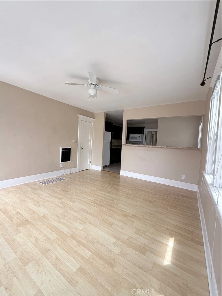 Interior 4