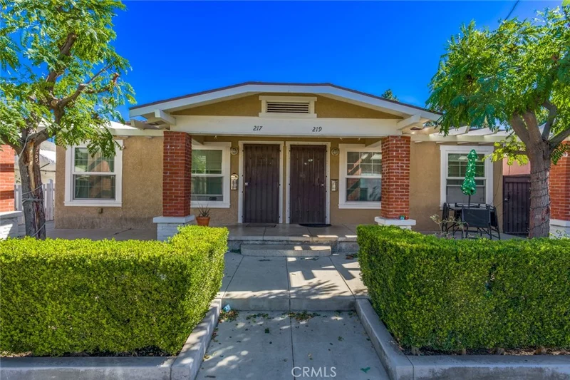 221 S Ross, Santa Ana, CA 92701