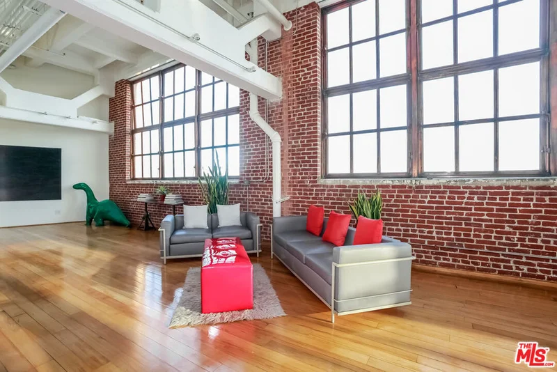 1850 E INDUSTRIAL Street PH 9 photo 2