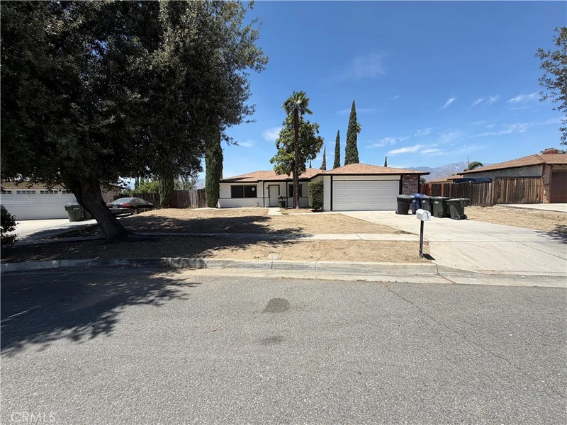 813 Doyle Avenue