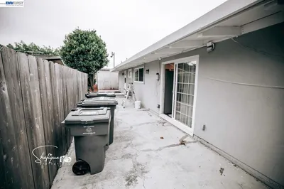 1029 Blazingwood Dr photo 2