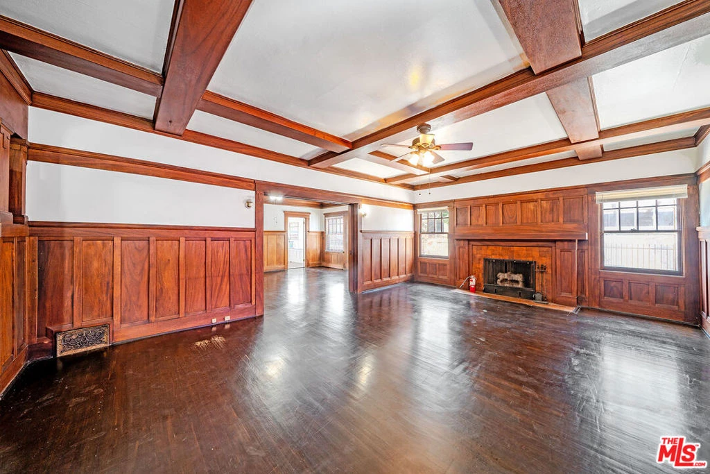Interior 2