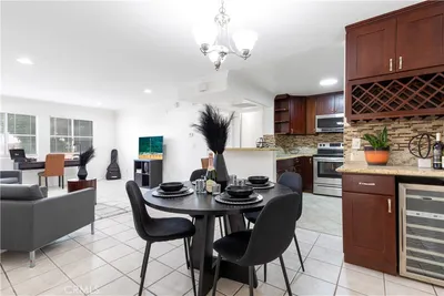 15000 Downey 211