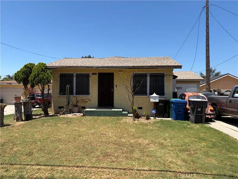7071 Orange, Long Beach, CA 90805