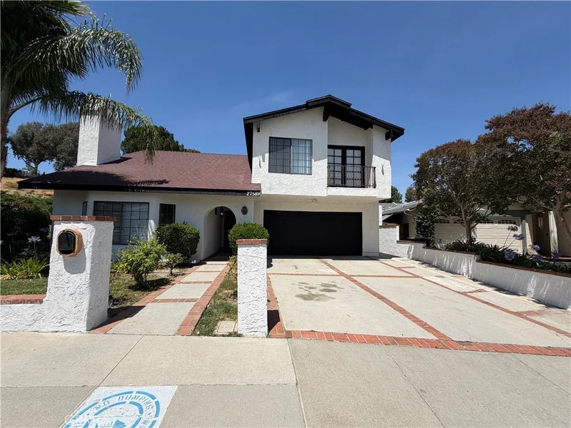 27589 Elder View Drive, Valencia, CA 91354