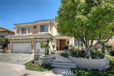 24136 Hillhurst