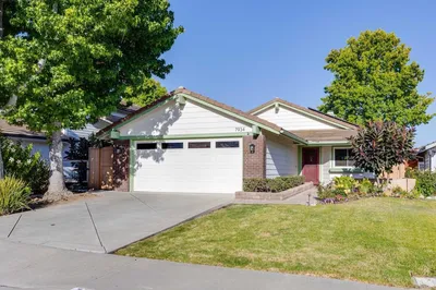 7934 Calle Posada, Carlsbad, CA 92009