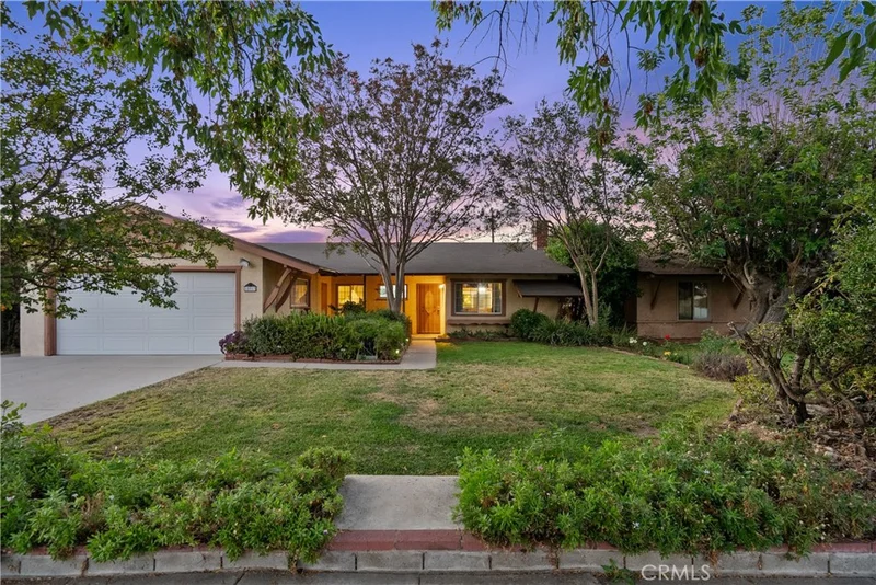 15913 Napa Street, North Hills, CA 91343