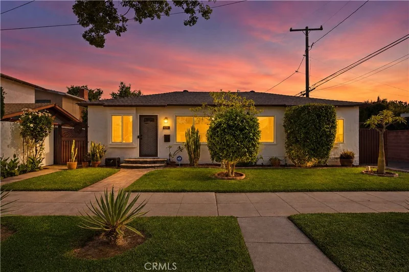 618 W 21st photo 2