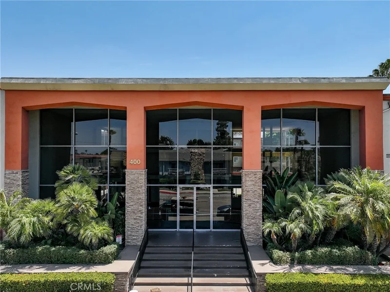 400 N Acacia c 39