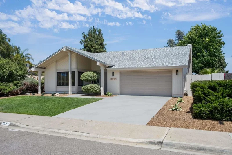 10355 Lairwood Drive, Santee, CA 92071