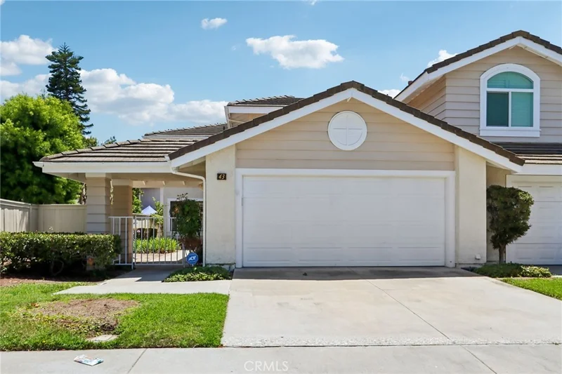 43 Cedarlake 88, Irvine, CA 92614