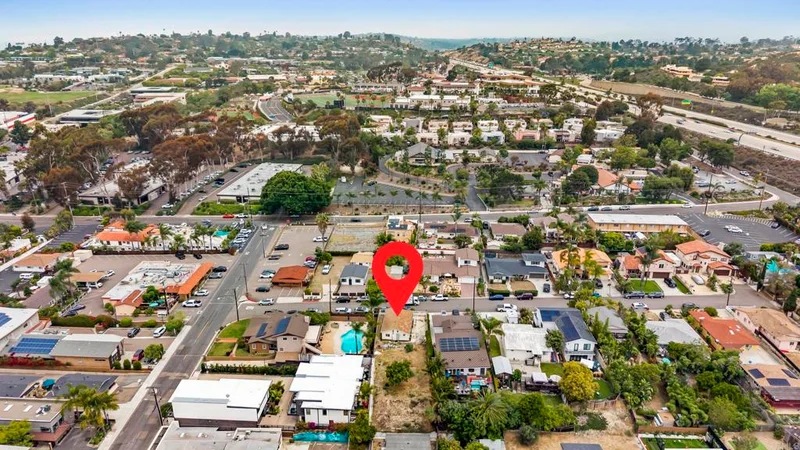 817 Juanita Street, Solana Beach, CA 92075
