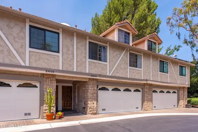 29633 Strawberry Hill Drive, Agoura Hills, CA 91301