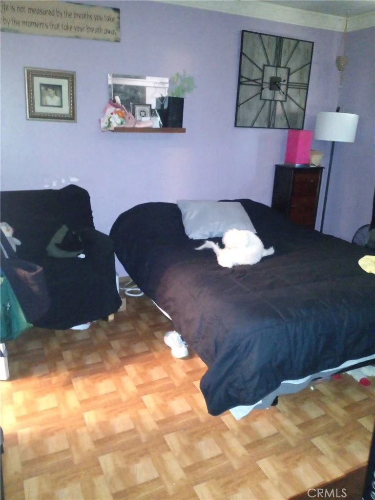 Interior 3