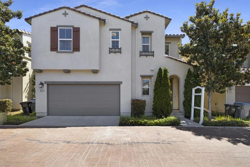 5372 Chesbro Avenue