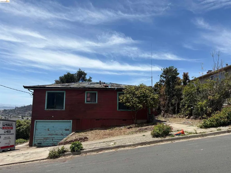 605 Sea View Dr, El Cerrito, CA 94530