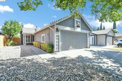 355 Hawthorne Dr