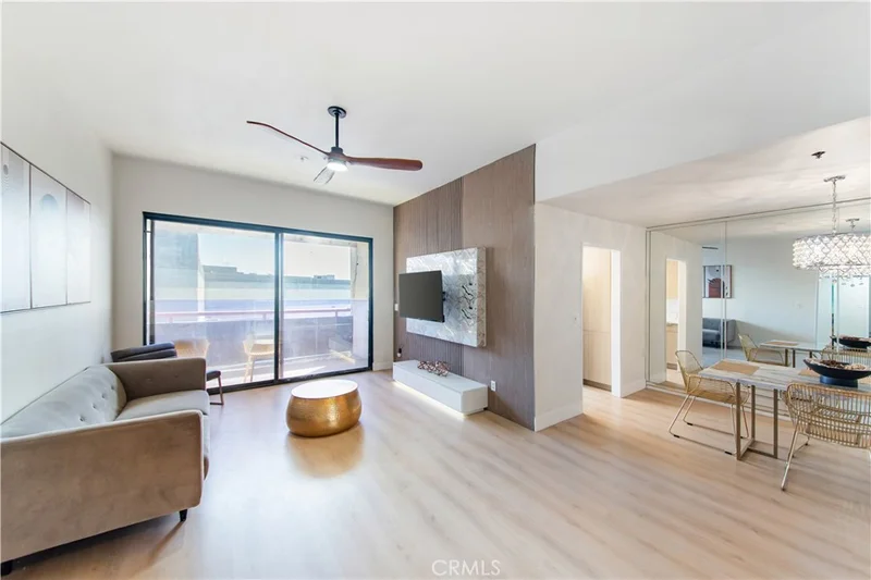 222 S Central 428, Los Angeles, CA 90012