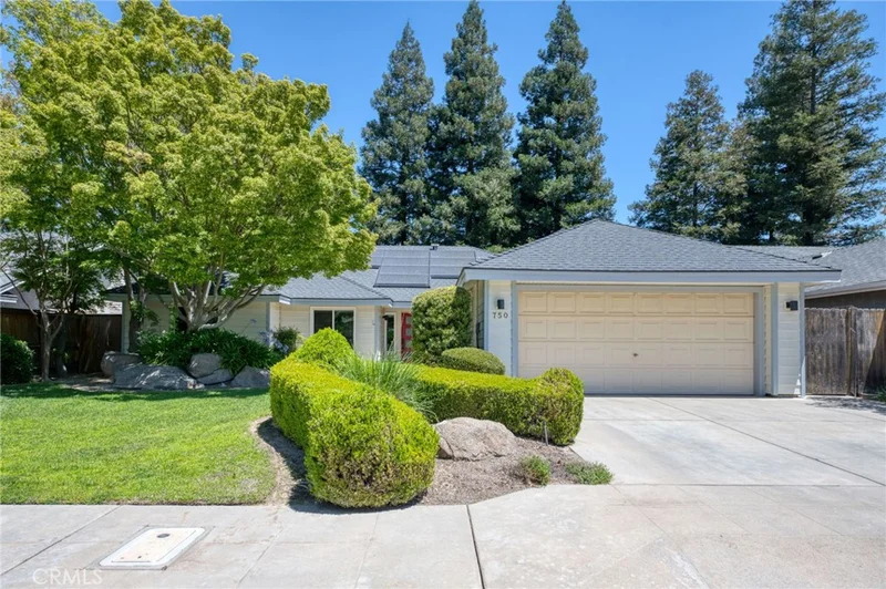 750 E Wood Duck Circle, Fresno, CA 93730