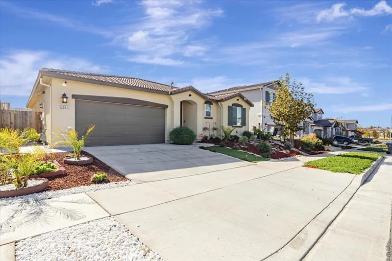 Photo 2 of 2051 Rosewood Drive