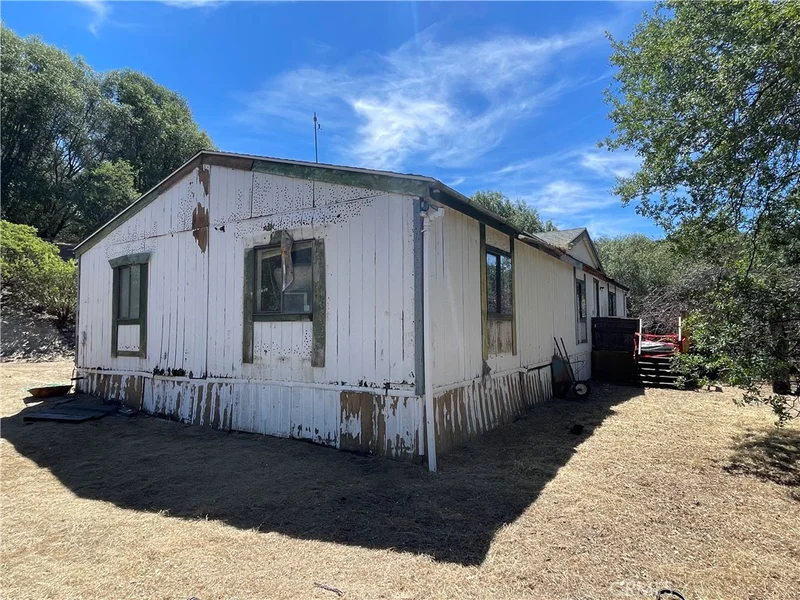 4390 Usona Road photo 2