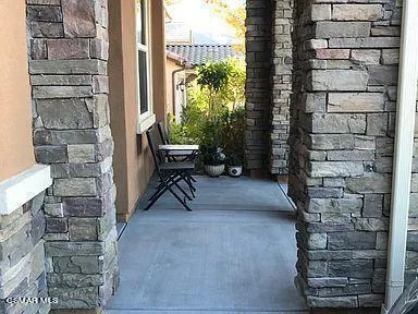 446 Almond Lane photo 2