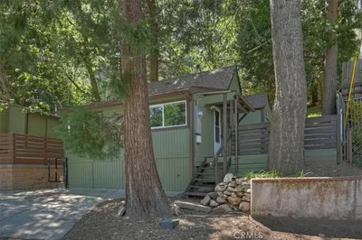 856 Virginia Court photo 2