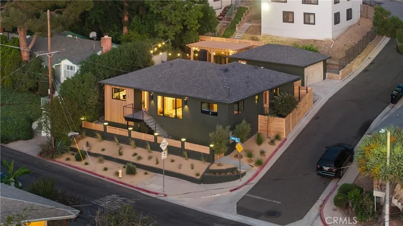 4200 Toland, Los Angeles, CA 90065